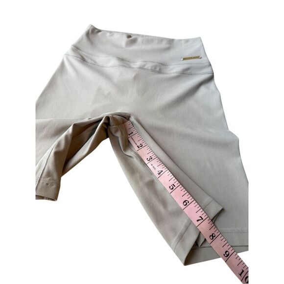 GYMSHARK x Whitney Simmons V3 Shorts Mink Size XS - Picture 6 of 9